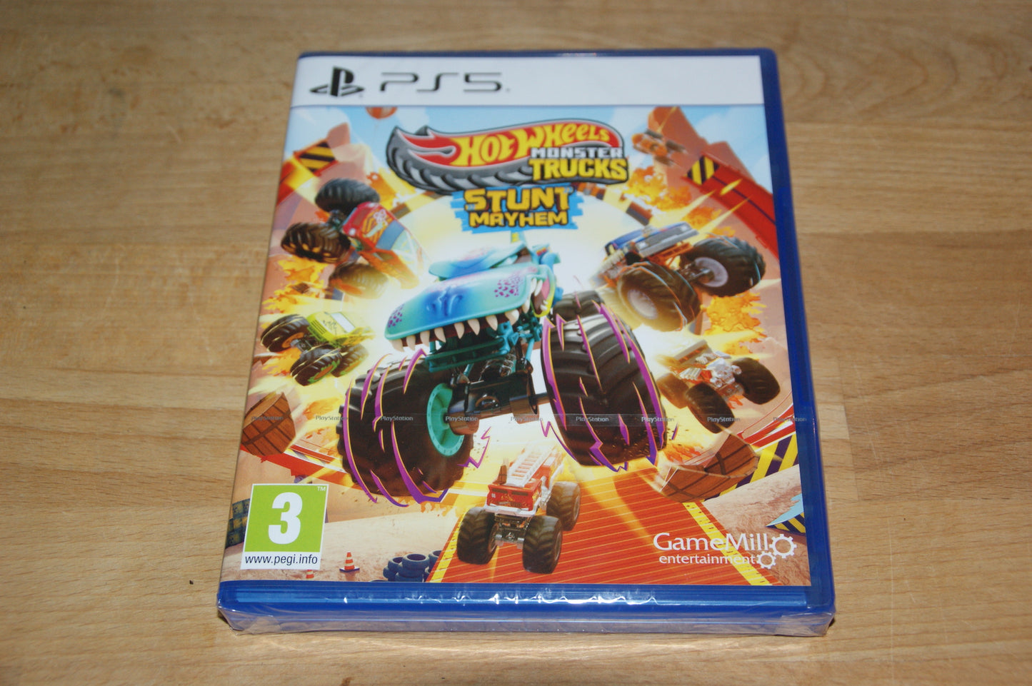 Hot Wheels Monster Trucks Stunt Mayhem